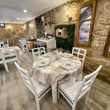 Lar De Susa Aparthotel Pontevedra