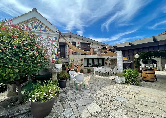 Lar De Susa Апарт-отель Понтеведра